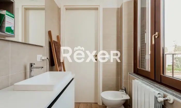 Rexer-Villasanta-Bilocale-arredato-con-posto-auto-Altro