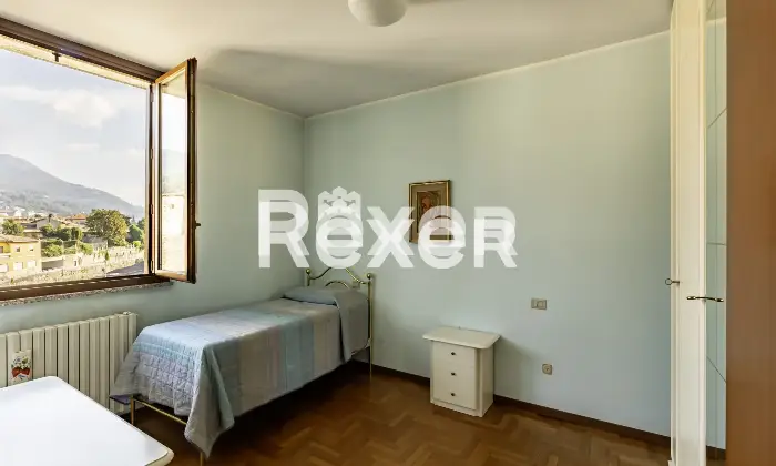 Rexer-Alzano-Lombardo-TRILOCALE-ULTIMO-PIANO-CON-BOX-E-CANTINA-Altro