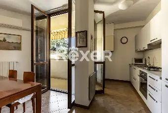 Rexer-Alzano-Lombardo-TRILOCALE-ULTIMO-PIANO-CON-BOX-E-CANTINA-Altro