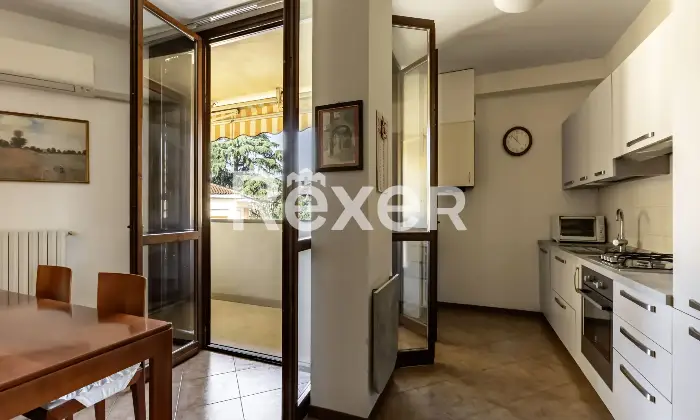 Rexer-Alzano-Lombardo-TRILOCALE-ULTIMO-PIANO-CON-BOX-E-CANTINA-Altro