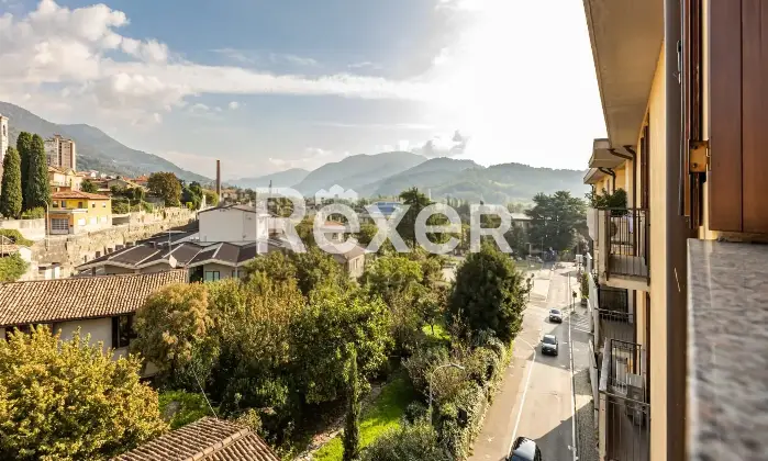 Rexer-Alzano-Lombardo-TRILOCALE-ULTIMO-PIANO-CON-BOX-E-CANTINA-Altro