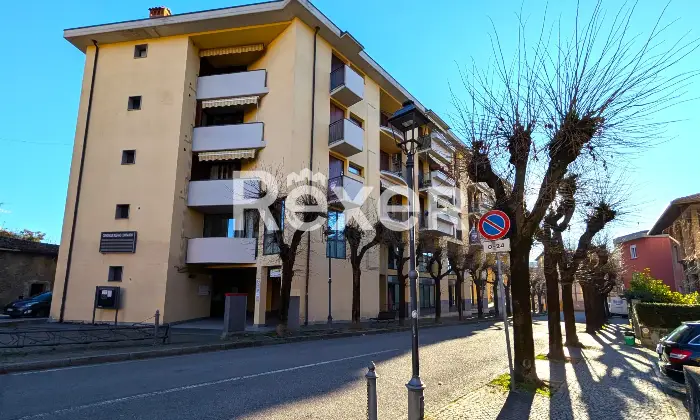 Rexer-Alzano-Lombardo-TRILOCALE-ULTIMO-PIANO-CON-BOX-E-CANTINA-Altro