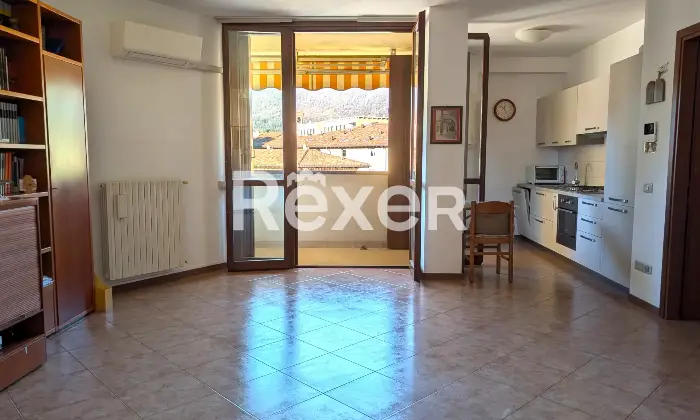 Rexer-Alzano-Lombardo-TRILOCALE-ULTIMO-PIANO-CON-BOX-E-CANTINA-Altro