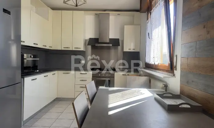 Rexer-Tavagnacco-Duplex-con-terrazze-e-box-doppio-in-residence-nel-verde-Altro