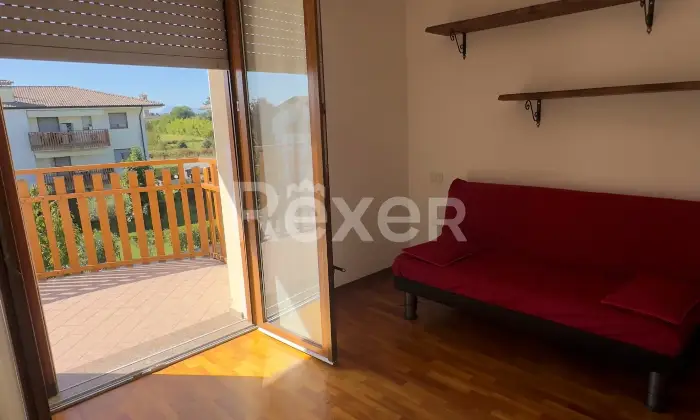 Rexer-Tavagnacco-Duplex-con-terrazze-e-box-doppio-in-residence-nel-verde-Altro