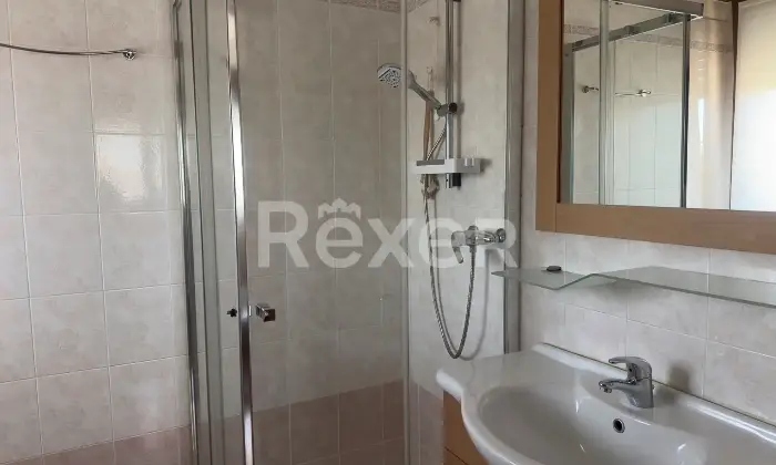 Rexer-Tavagnacco-Duplex-con-terrazze-e-box-doppio-in-residence-nel-verde-Altro