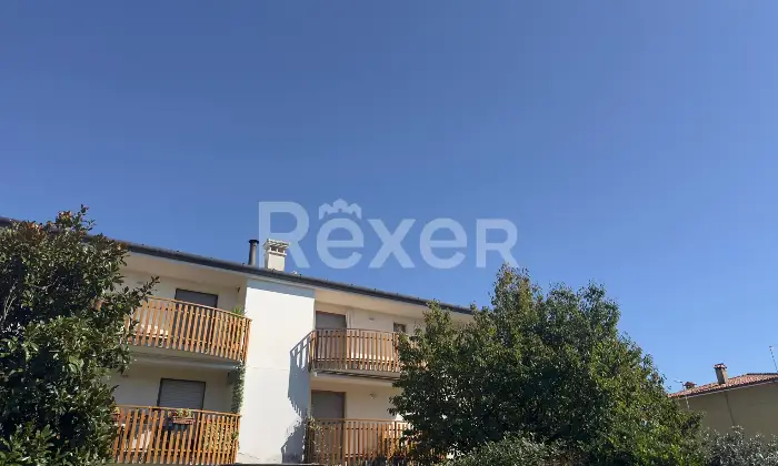 Rexer-Tavagnacco-Duplex-con-terrazze-e-box-doppio-in-residence-nel-verde-Altro