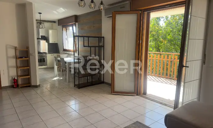 Rexer-Tavagnacco-Duplex-con-terrazze-e-box-doppio-in-residence-nel-verde-Altro
