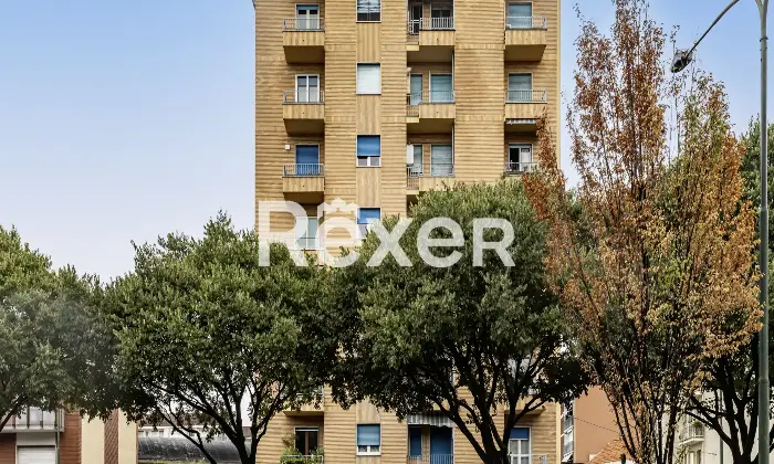 Rexer-Torino-LUCENTO-LUMINOSO-E-PANORAMICO-TRILOCALE-ULTIMO-PIANO-Altro