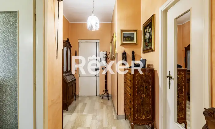 Rexer-Torino-LUCENTO-LUMINOSO-E-PANORAMICO-TRILOCALE-ULTIMO-PIANO-Altro