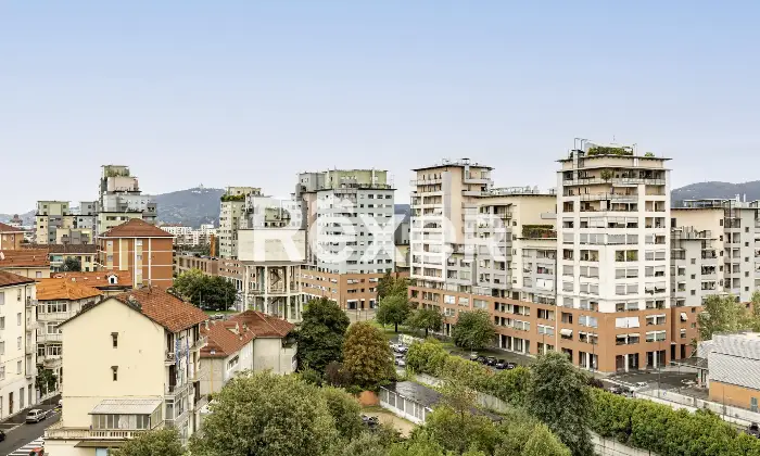 Rexer-Torino-LUCENTO-LUMINOSO-E-PANORAMICO-TRILOCALE-ULTIMO-PIANO-Altro