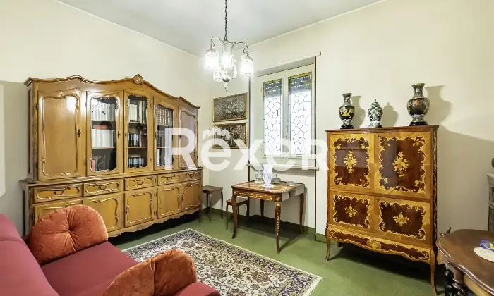 Rexer-Torino-LUCENTO-LUMINOSO-E-PANORAMICO-TRILOCALE-ULTIMO-PIANO-Altro
