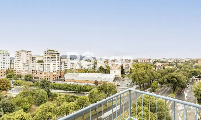 Rexer-Torino-LUCENTO-LUMINOSO-E-PANORAMICO-TRILOCALE-ULTIMO-PIANO-Altro