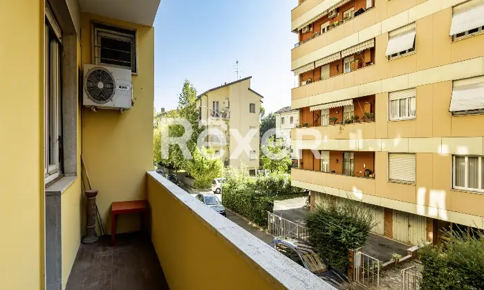 Rexer-Scandicci-Le-Bagnese-ampio-appartamento-con-tre-balconi-Altro