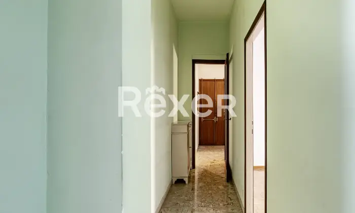 Rexer-Scandicci-Le-Bagnese-ampio-appartamento-con-tre-balconi-Altro