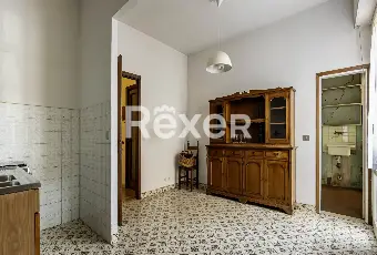 Rexer-Scandicci-Le-Bagnese-ampio-appartamento-con-tre-balconi-Altro