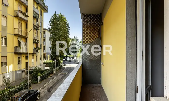 Rexer-Scandicci-Le-Bagnese-ampio-appartamento-con-tre-balconi-Altro