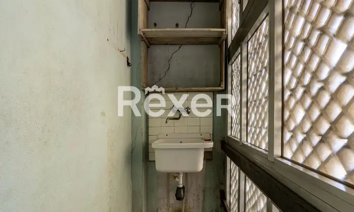 Rexer-Scandicci-Le-Bagnese-ampio-appartamento-con-tre-balconi-Altro