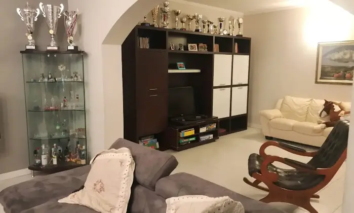 Rexer-Urbino-Ampia-casa-su-pi-livelli-in-zona-residenziale-a-Urbino-Ideale-per-famiglie-o-investimento-studenti-Altro