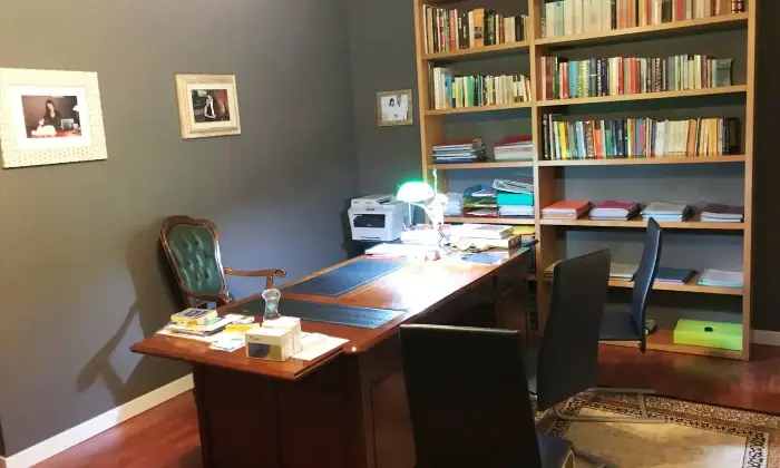 Rexer-Urbino-Ampia-casa-su-pi-livelli-in-zona-residenziale-a-Urbino-Ideale-per-famiglie-o-investimento-studenti-Altro