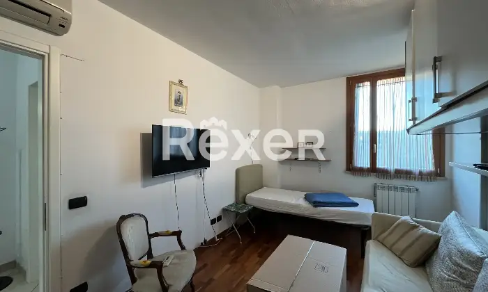 Rexer-Calenzano-Arioso-trilocale-con-doppi-servizi-Altro