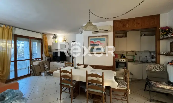 Rexer-Calenzano-Arioso-trilocale-con-doppi-servizi-Altro