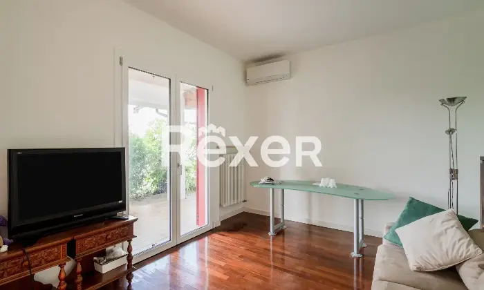 Rexer-Zero-Branco-Casa-singola-con-giardino-Altro