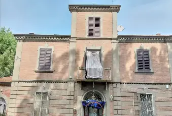 Rexer-Bondeno-Villa-indipendente-di-m-con-giardino-di-m-e-dependance-a-Bondeno-Altro