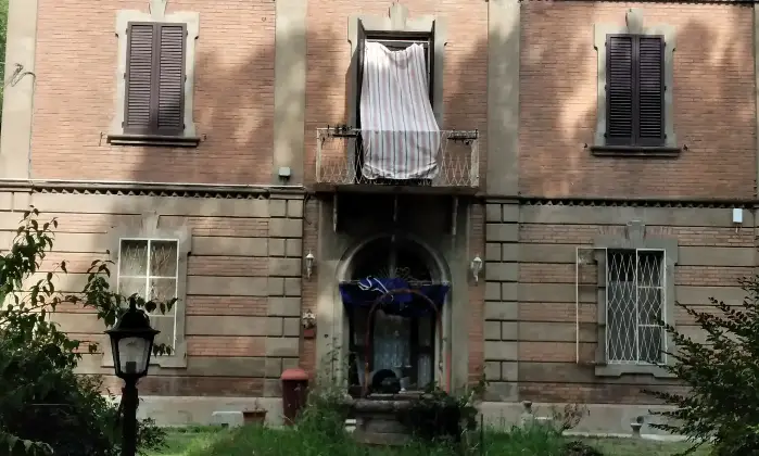 Rexer-Bondeno-Villa-indipendente-di-m-con-giardino-di-m-e-dependance-a-Bondeno-Altro