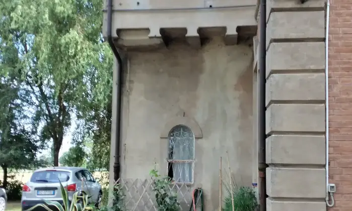 Rexer-Bondeno-Villa-indipendente-di-m-con-giardino-di-m-e-dependance-a-Bondeno-Altro