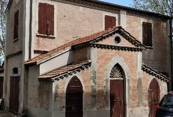 Rexer-Bondeno-Villa-indipendente-di-m-con-giardino-di-m-e-dependance-a-Bondeno-Altro