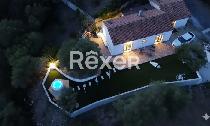 Rexer-Strugas-Villa-singola-con-vista-mare-e-minipiscina-ristrutturata-Terrazzo