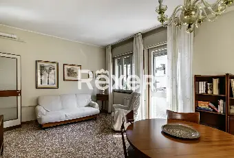 Rexer-Venezia-Ampio-trilocale-con-garage-in-zona-tranquilla-Altro