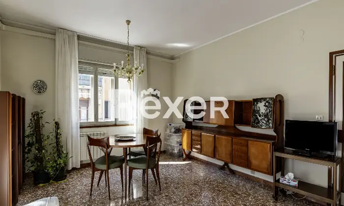 Rexer-Venezia-Ampio-trilocale-con-garage-in-zona-tranquilla-Altro