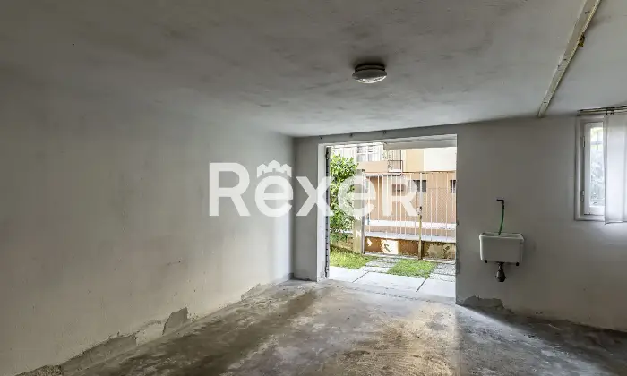 Rexer-Venezia-Ampio-trilocale-con-garage-in-zona-tranquilla-Altro