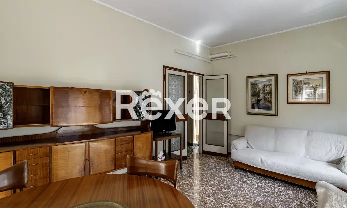 Rexer-Venezia-Ampio-trilocale-con-garage-in-zona-tranquilla-Altro