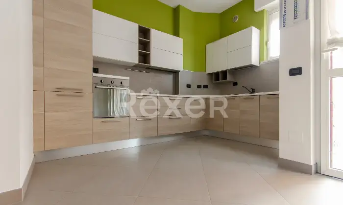 Rexer-Torino-Tre-locali-ristrutturato-Altro