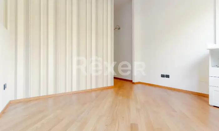 Rexer-Torino-Tre-locali-ristrutturato-Altro