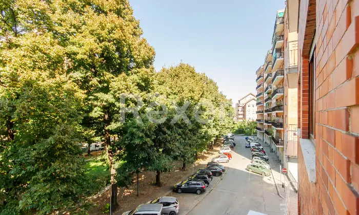 Rexer-Torino-Tre-locali-ristrutturato-Altro