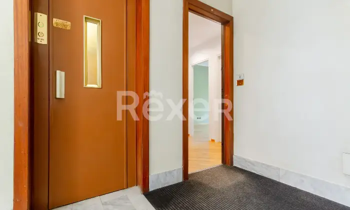 Rexer-Torino-Tre-locali-ristrutturato-Altro