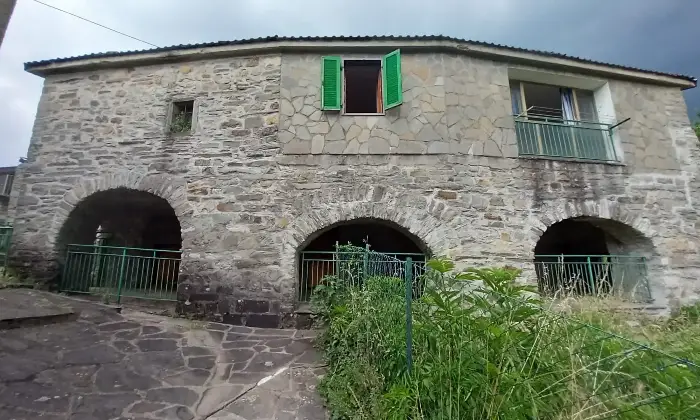 Rexer-ZERI-Abitazione-in-pietra-su-due-livelli-in-posizione-panoramica-e-tranquilla-Altro