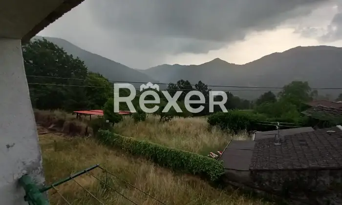Rexer-ZERI-Abitazione-in-pietra-su-due-livelli-a-Zeri-frazione-Patigno-Altro