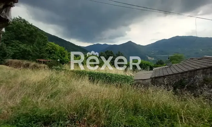 Rexer-ZERI-Abitazione-in-pietra-su-due-livelli-a-Zeri-frazione-Patigno-Altro