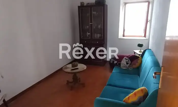 Rexer-ZERI-Abitazione-in-pietra-su-due-livelli-a-Zeri-frazione-Patigno-Altro