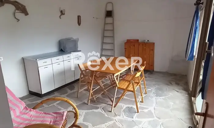 Rexer-ZERI-Abitazione-in-pietra-su-due-livelli-a-Zeri-frazione-Patigno-Altro