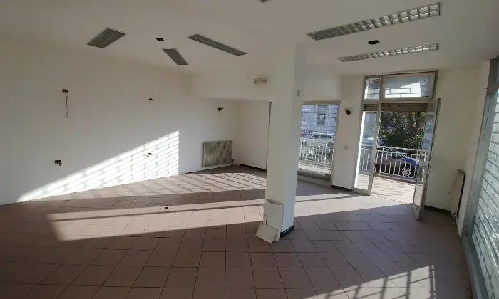 Rexer-Tricesimo-Tricesimo-semicentro-vendesi-negozioufficio-Ufficio