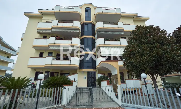 Rexer-Tortoreto-Appartamento-con-Box-Altro