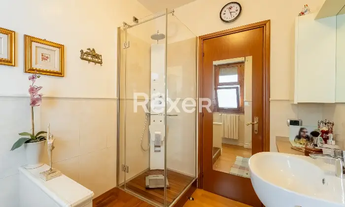 Rexer-Bollate-NUDA-PROPRIETA-Trilocale-con-terrazzo-e-cantina-Altro