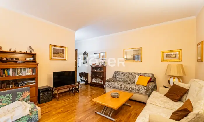 Rexer-Bollate-NUDA-PROPRIETA-Trilocale-con-terrazzo-e-cantina-Altro