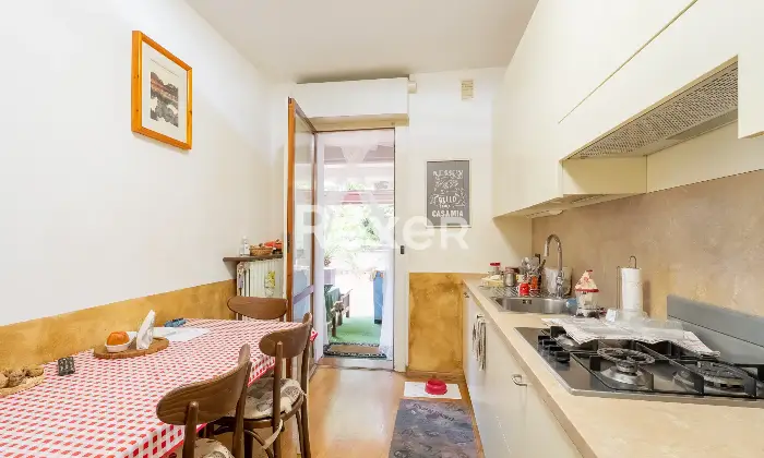 Rexer-Bollate-NUDA-PROPRIETA-Trilocale-con-terrazzo-e-cantina-Altro